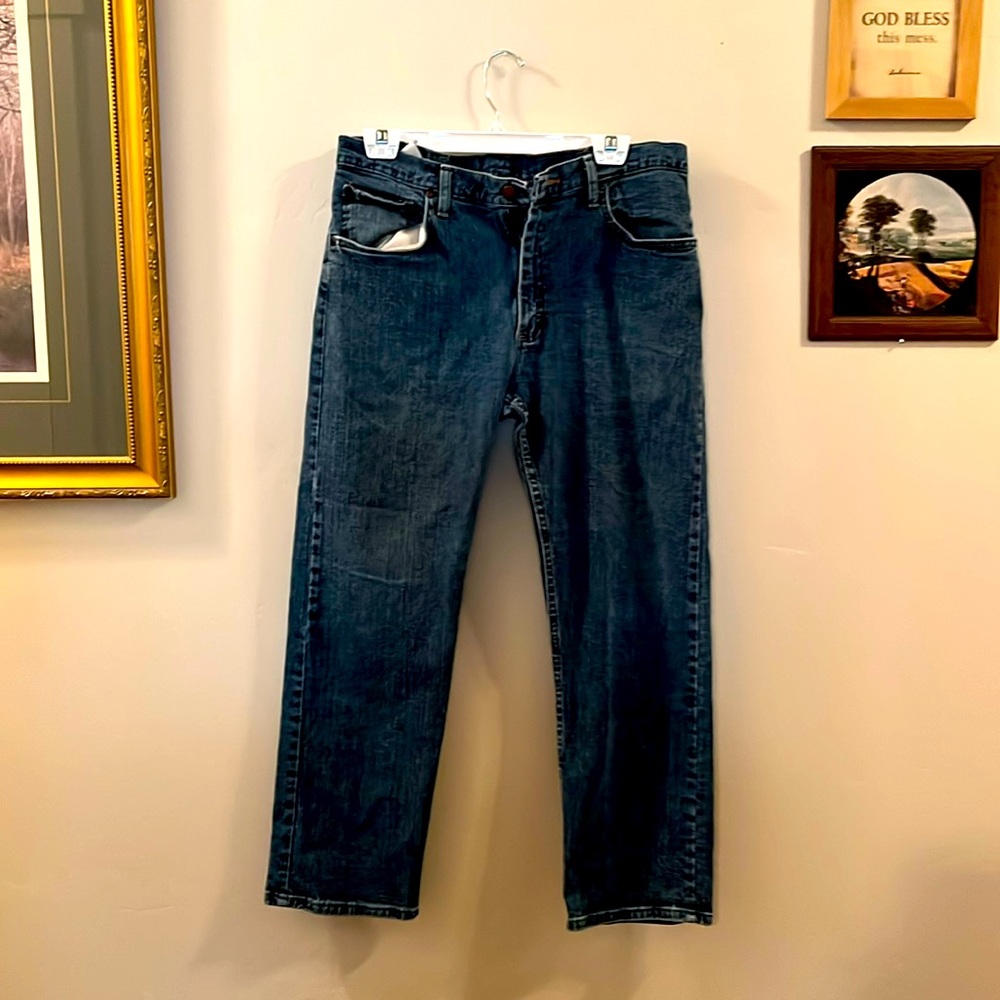 Women’s Jeans, Blue, Wrangler, Size 34 X 29, Regular Fit, Good Condition